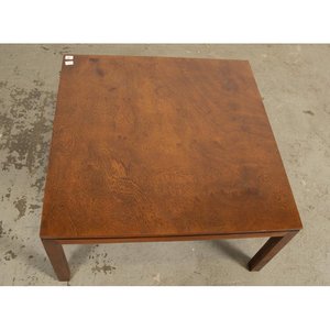 Mesa Ratona Cuadrada de Madera con Detalles en Lustre - imagen 3
