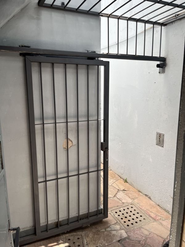 Item 878833 - Image 0