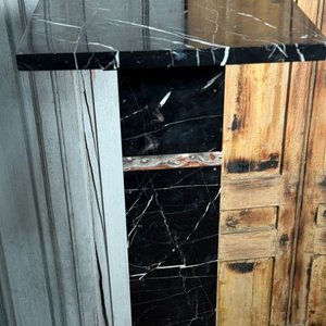 Pedestal de Mármol Negro Rectangular con Tapa Cuadrada Restaurada - imagen 2