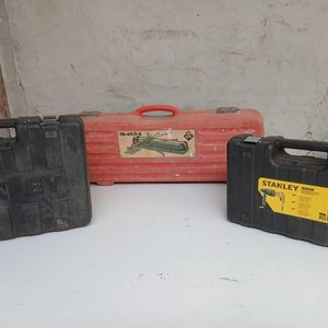 Lote siguiente: 3 Valijas para Herramientas: 2 Stanley y 1 para Cortadora de Cerámica
