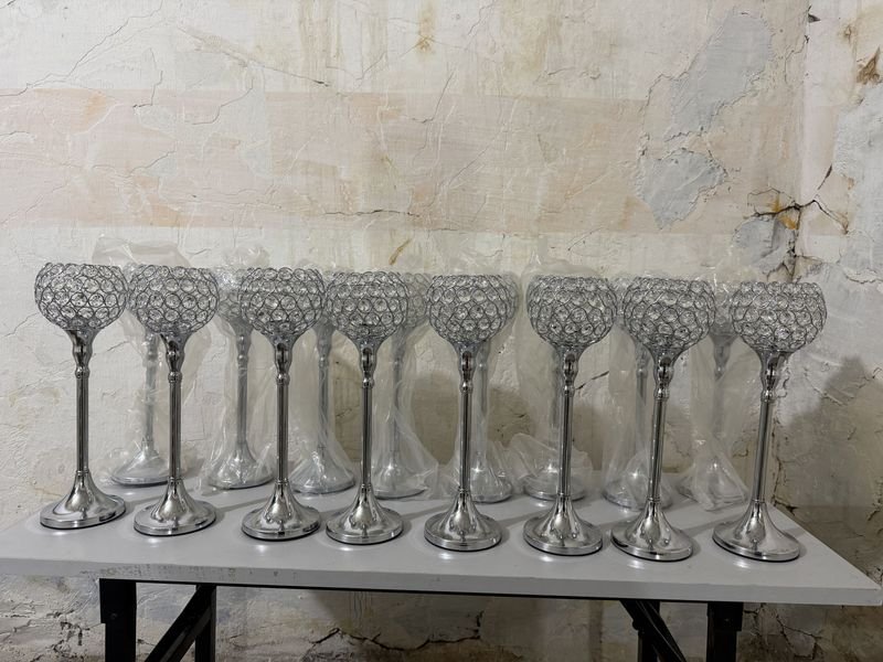 Set de 10 Candelabros Decorativos con Cristales y Base Metálica