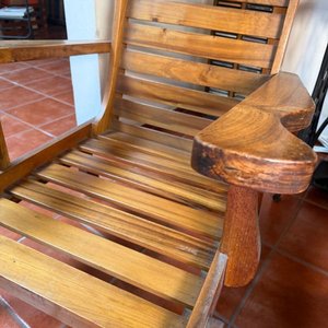Par de Sillones Individuales de Madera con Tapizado Rayado - imagen 10