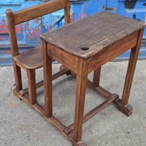 Pupitre Escolar Antiguo de Madera - imagen 2