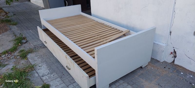 Cama marinera en buen estado - imagen 3