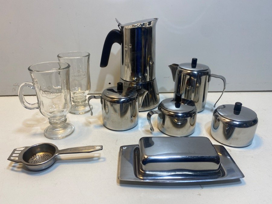 Set de Cafetera Italiana y Accesorios de Acero Inoxidable y Vidrio