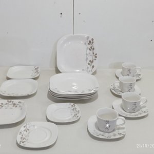 Juego de Vajilla Blanca Cuadrada con Diseño de Hojas - 18 Piezas - imagen 2