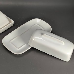 Dos Mantequeras de Porcelana Blanca, Diferentes Modelos - imagen 4