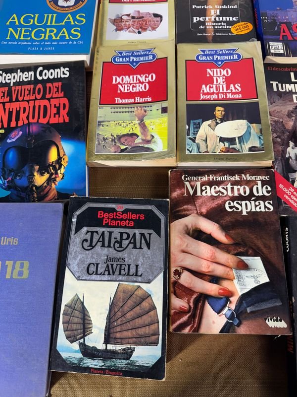 Gran lote de novelas varias para coleccionistas - imagen 2
