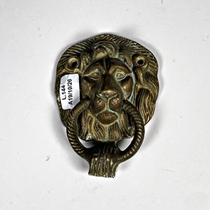 Llamador de Puerta de Bronce con Cara de León - imagen 2