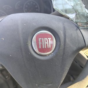 Lote anterior: Volante y Asiento de Fiat