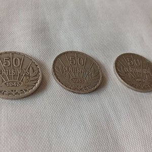 Tres Monedas de Plata Uruguayas de 50 Centésimos - imagen 2