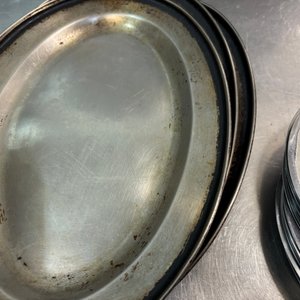 Conjunto de Bandejas y Platos Ovalados de Acero Inoxidable - imagen 2