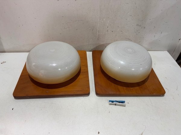 Par de Plafones de Techo Redondos Blancos con Base de Madera