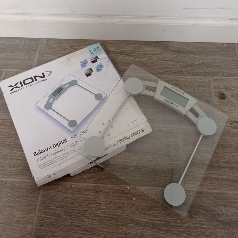 Lote siguiente: Balanza digital marca Xion en caja, sin pila ni pruebas