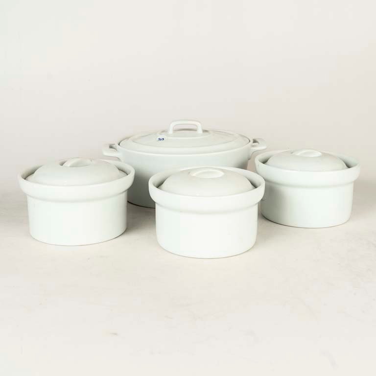 Set de 4 Piezas de Porcelana Blanca para Cocina: Guisera y Recipientes