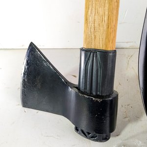 Lote de 5 herramientas: 4 palas con cabo de madera y 1 hacha - imagen 3