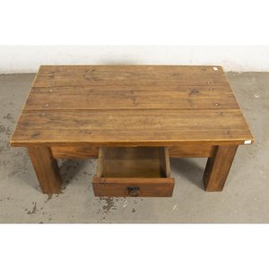 Mesa de Living Rústica de Madera con Cajón y Detalles en Lustre - imagen 2