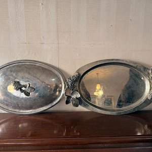Lote anterior: Bandeja de Plata Ovalada con Tapa y Decoración de Frutas