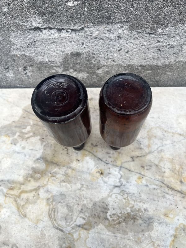 Dos botellas de cerveza distintas para la venta - imagen 3