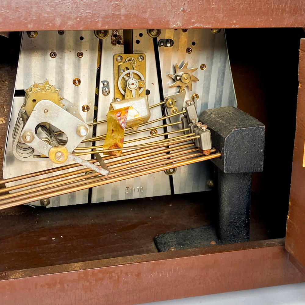 Reloj sobremesa de madera con carillón - imagen 5