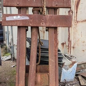 Mástil Apilador con Ruedas y Cadena - imagen 9