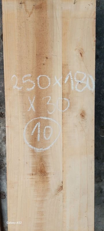 Estantería en madera con escalera y tablones - imagen 4