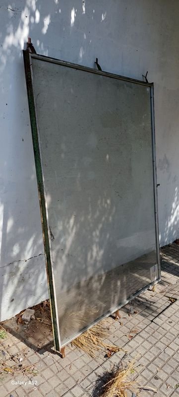Fija abertura para muebles en mal estado - imagen 2