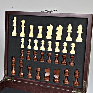 Set de Ajedrez, Dados, Cartas de Poker y Petaca - imagen 5