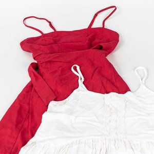 Conjunto de Solera Roja y Blusa Blanca sin Mangas FOREVER 21 Talle S - imagen 2