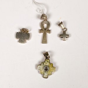 Lote de Cuatro Cruces y Ankh de Plata - imagen 2