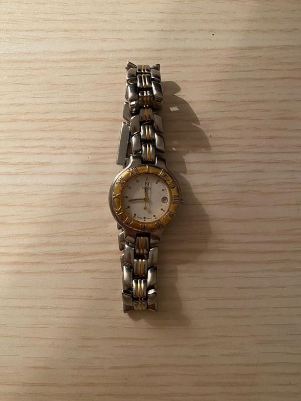 Reloj Fendi original con accesorios - imagen 6