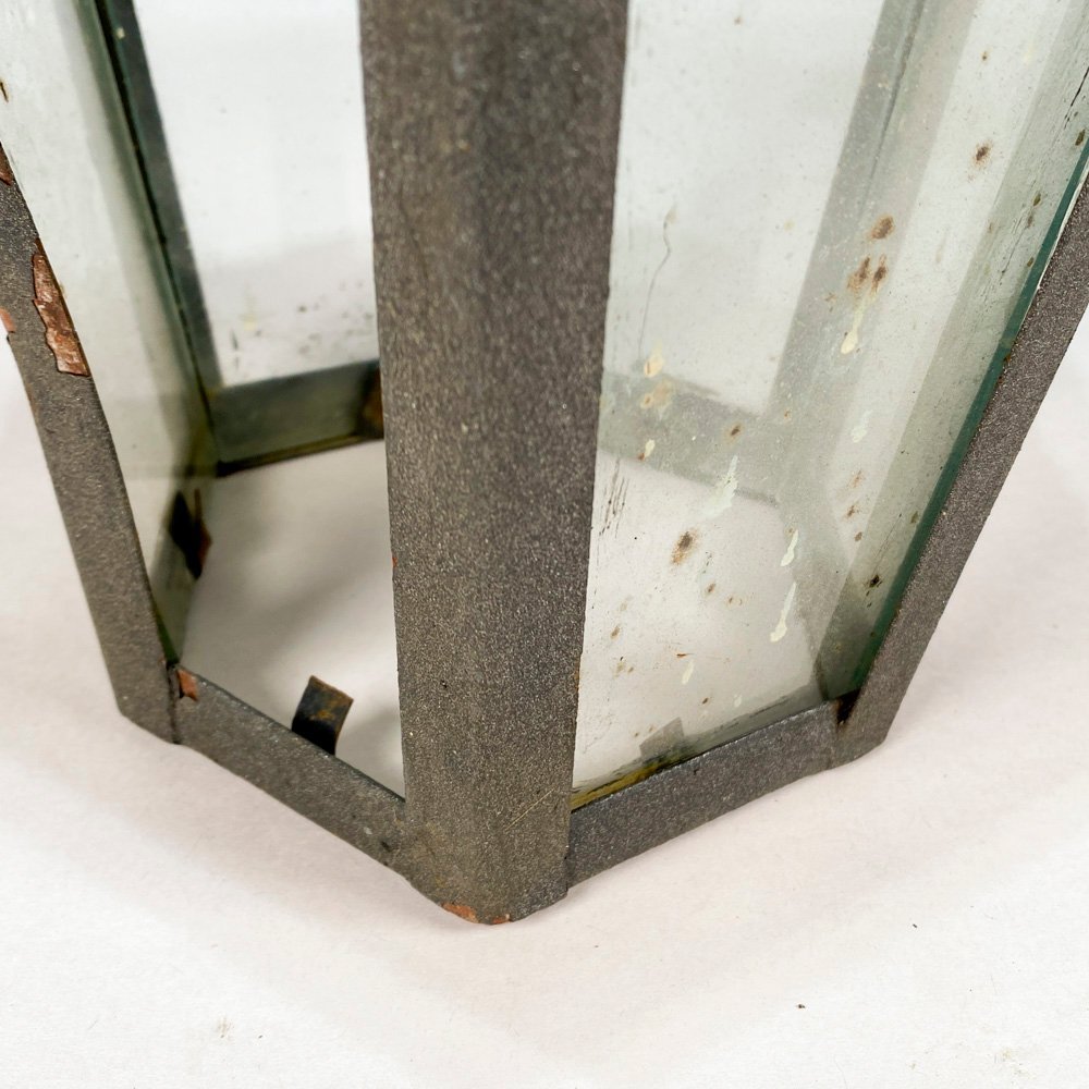 Farol de chapa negro con faltante - imagen 3