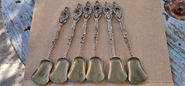 Cucharitas de postre de bronce ornamentadas - imagen 2