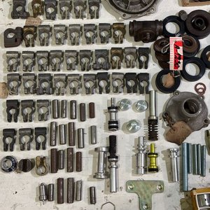 Lote de Repuestos Varios para Maquinaria o Vehículos - imagen 2