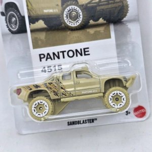 Hot Wheels Ford Sandblaster Pantone 4515 Silver Series - imagen 2
