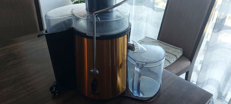 Lote anterior: Juguera y accesorios para el hogar