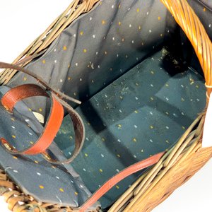 Canasta de Camping Vintage en Mimbre con Interior de Tela Negra - imagen 3