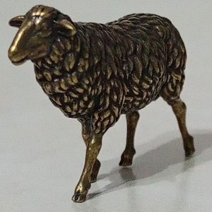 Figura Miniatura de Oveja en Bronce - imagen 2