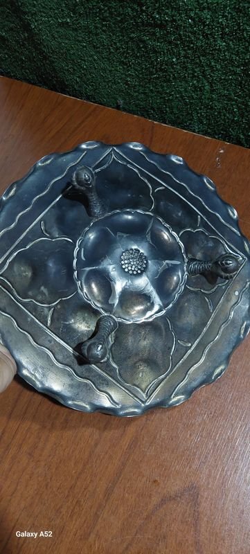 Centro de mesa en metal estilo renacimiento - imagen 3