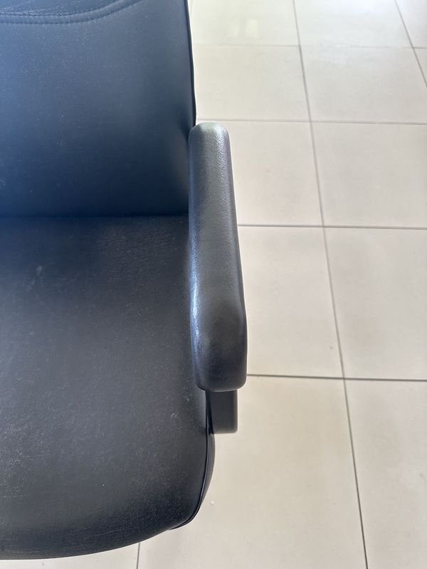 SILLA DE CUERO - imagen 3