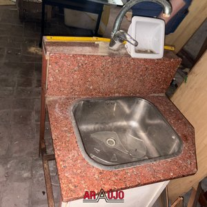 Bacha de Cocina con Mesada de Granito Rosa - imagen 4