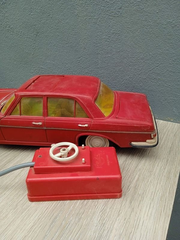 Mercedes Benz 250S de la época 1960, Rico, con control remoto - imagen 3