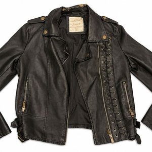 Lote anterior: Campera de Eco Cuero Negra Talle M con Detalle de Cordones