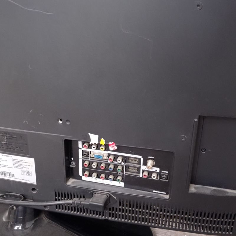 TV Samsung de 32 pulgadas con control remoto - imagen 5