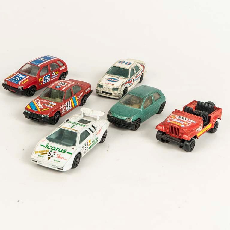 6 autos colección Burago escala 1/43