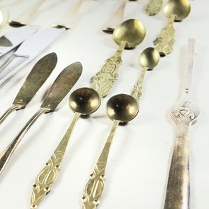 Lote de Cubiertos: Cucharas Soperas, Tenedores Grandes y Cuchillos - imagen 3