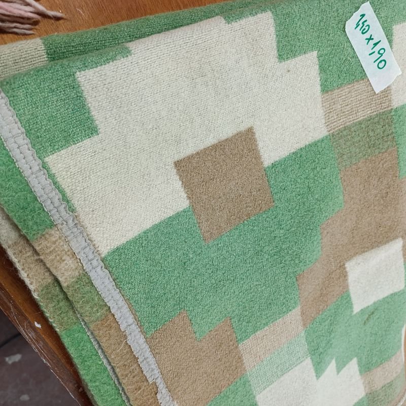 Frazada Campomar 100% Lana Inapollable Verde y Beige + Manta Cuadros