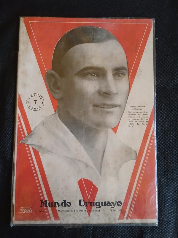 Revista Mundo Uruguayo N.º 506 (1928) - Portada Pedro Petrone