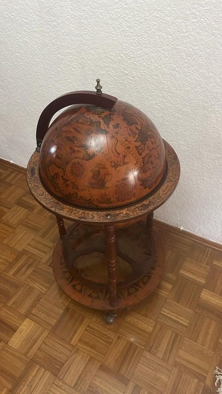 Mueble Bar en forma de globo terráqueo decorativo - imagen 2