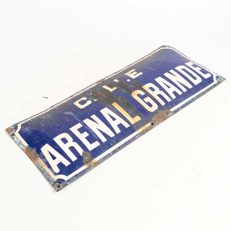 Item 2112396 - Image 0